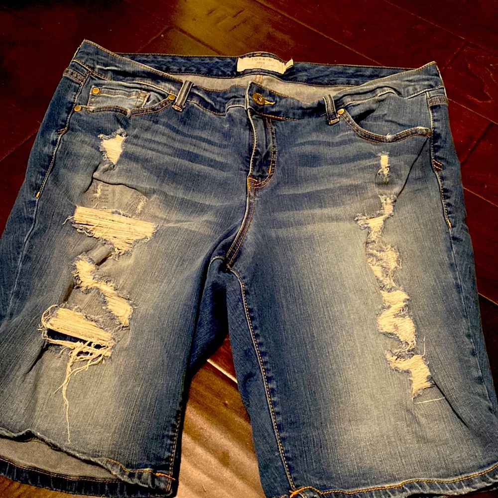 Size 20 torrid jean shorts